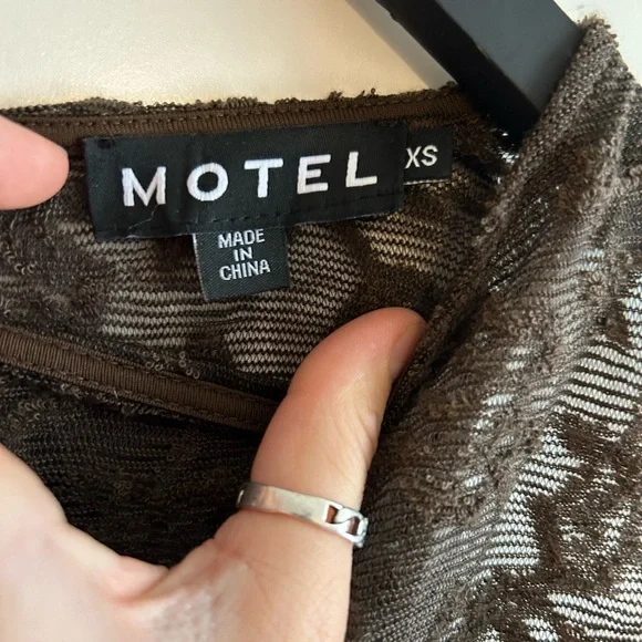 Motel Rocks Chocolate Lace Top - Picture 3 of 4